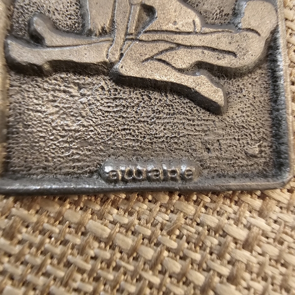 Vintage 1960s Naughty Capricorn pewter keyring - Picture 4 of 5